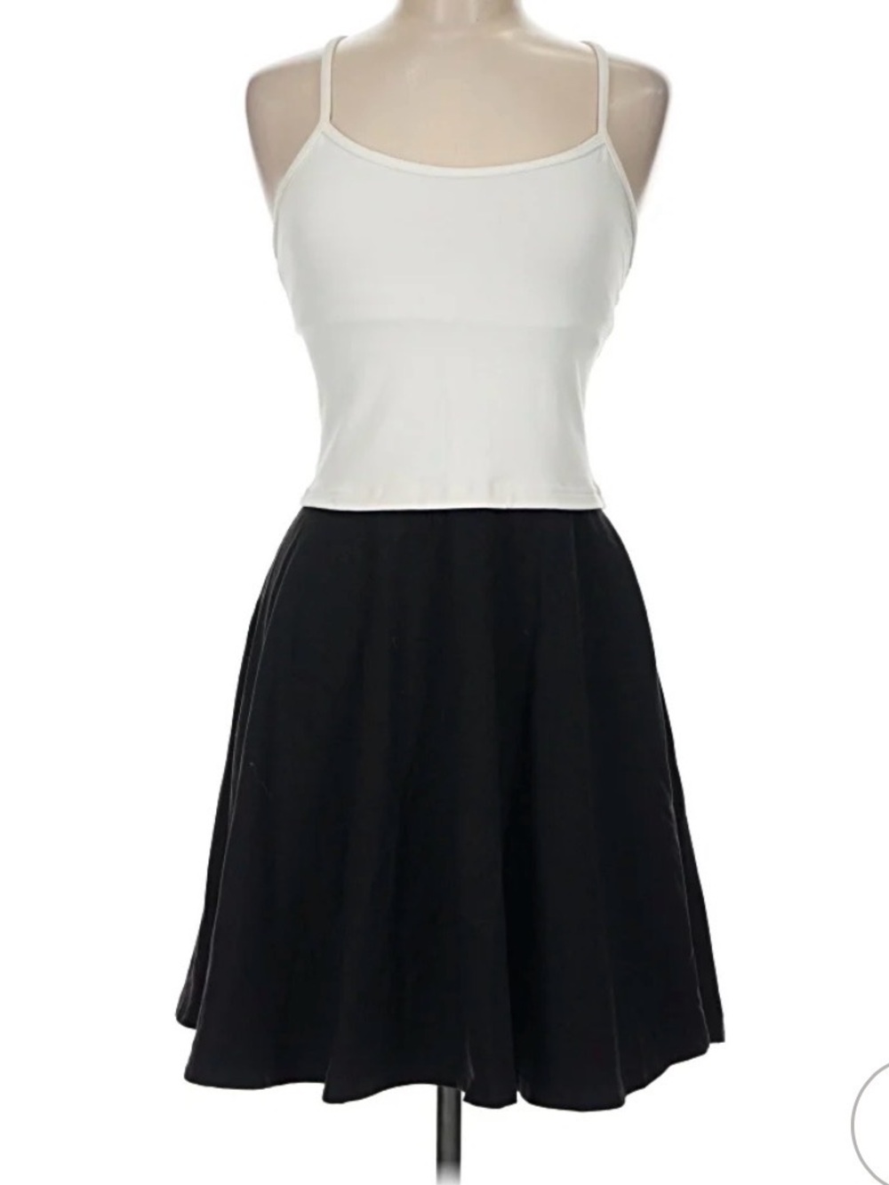 Lululemon Two-Tone Black and White power Y dress
